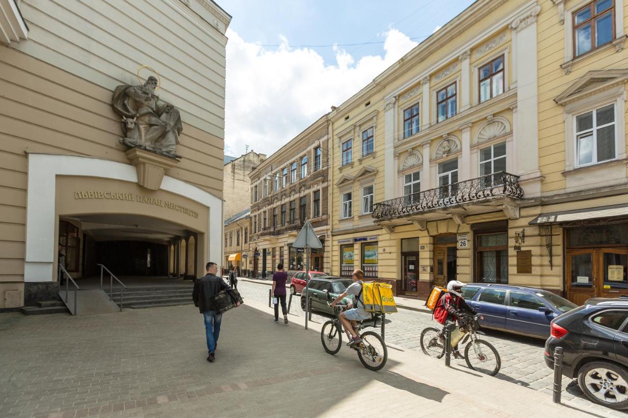 Квартира В Центрі Подобово На Вулиці Коперника 26 Біля Палацу Мистецтв Lviv Exterior photo